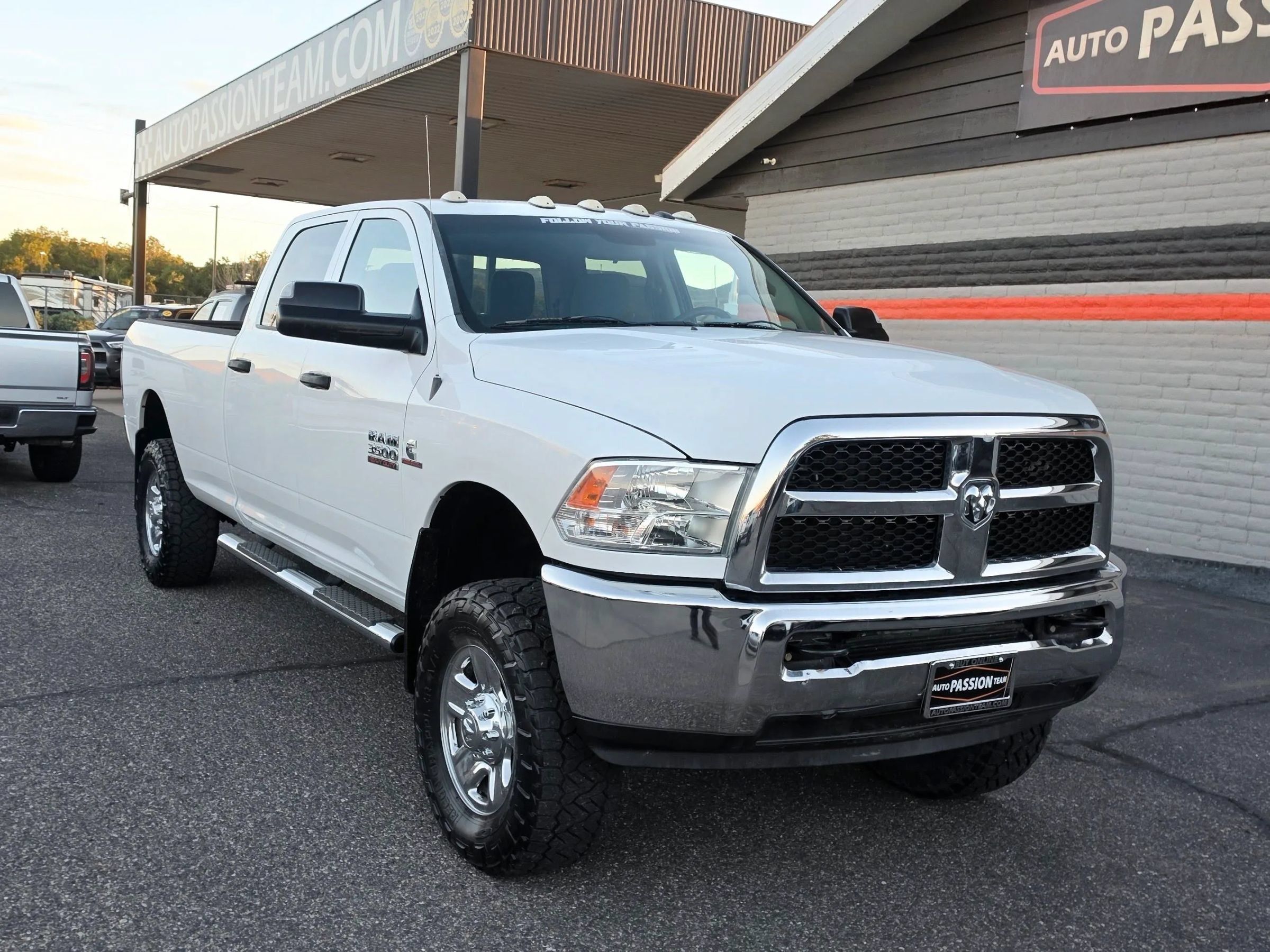 Used 2016 RAM 3500 Tradesman w/ Chrome Appearance Group AWD/4WD image 7