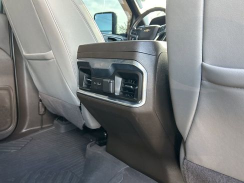 Used 2022 Chevrolet Silverado 2500 LTZ image 57