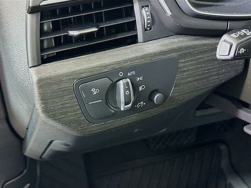 Used 2022 Audi A4 2.0T Premium Plus image 10