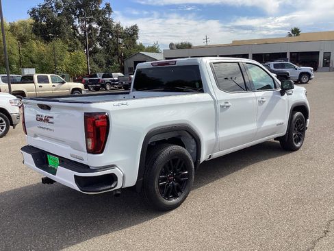 New 2026 GMC Sierra 1500 Elevation image 4