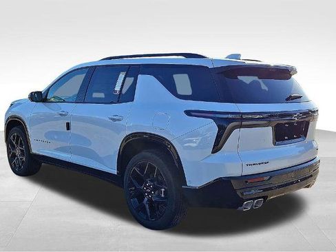 New 2026 Chevrolet Traverse RS image 3