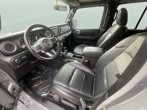 Used 2022 Jeep Wrangler Unlimited Sahara w/ Cold Weather Group image 26