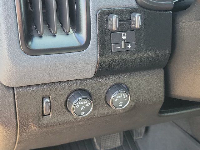 Used 2019 Chevrolet Colorado Z71 AWD/4WD image 10