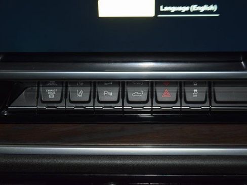 Used 2024 GMC Sierra 2500 SLT w/ Texas SLT Premium Package image 32