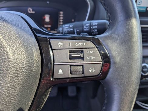 Used 2025 Honda Pilot Elite image 17