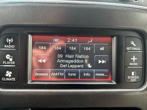 Used 2015 Dodge Journey SXT w/ Flexible Seating Group image 12