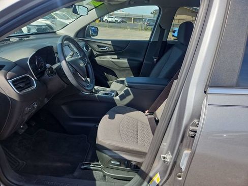 Used 2024 Chevrolet Equinox LT FWD image 9