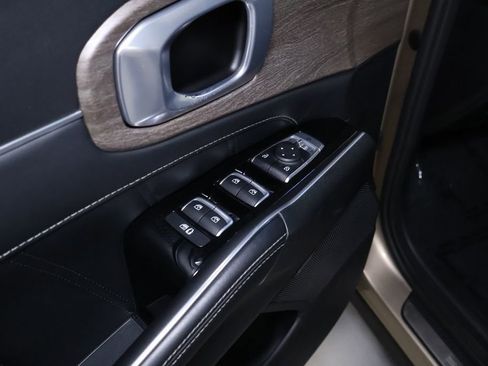 Used 2021 Kia Sorento SX Prestige image 15