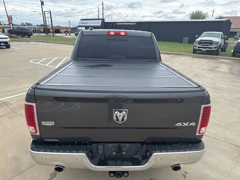 Used 2018 RAM 1500 Laramie AWD/4WD image 7