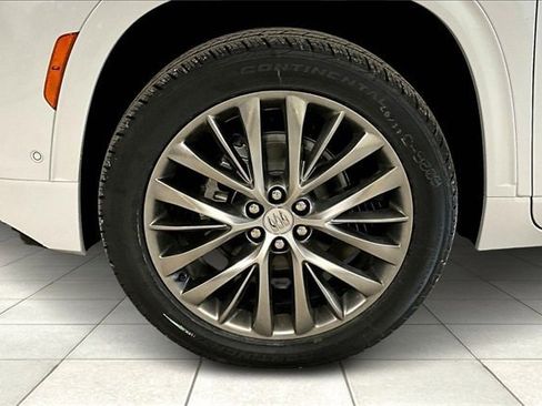 New 2026 Buick Enclave Avenir w/ Super Cruise Package image 8