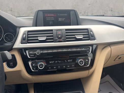 Used 2018 BMW 320i xDrive Sedan AWD/4WD image 19