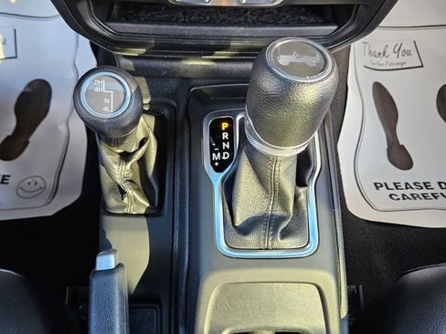 Used 2020 Jeep Wrangler Unlimited Sport image 18