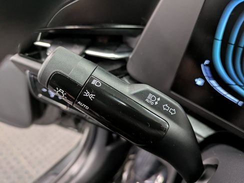 Certified 2024 Kia Niro LX image 19