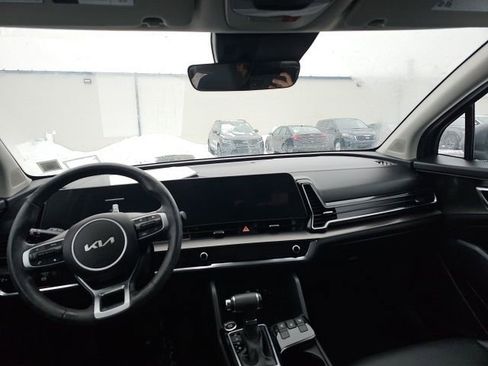 Used 2023 Kia Sportage EX image 10