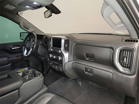 Used 2020 GMC Sierra 1500 SLT image 34