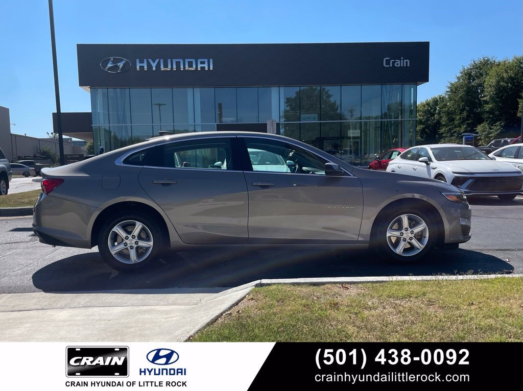 Used 2023 Chevrolet Malibu LS w/ Driver Confidence Package FWD image 1