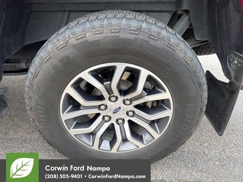 Used 2022 Ford F150 Lariat w/ Max Trailer Tow Package image 13