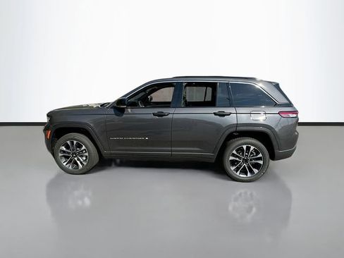 New 2025 Jeep Grand Cherokee Overland w/ Luxury Tech Group IV AWD/4WD image 9