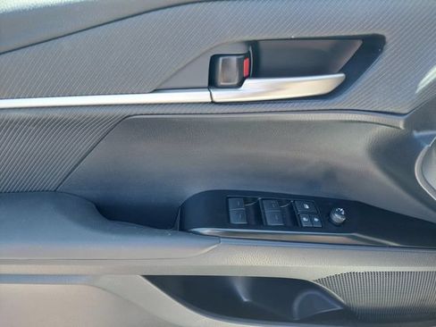 Certified 2025 Toyota Camry SE FWD image 29