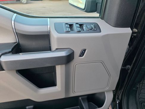 Used 2016 Ford F150 XLT w/ Equipment Group 302A Luxury AWD/4WD image 10