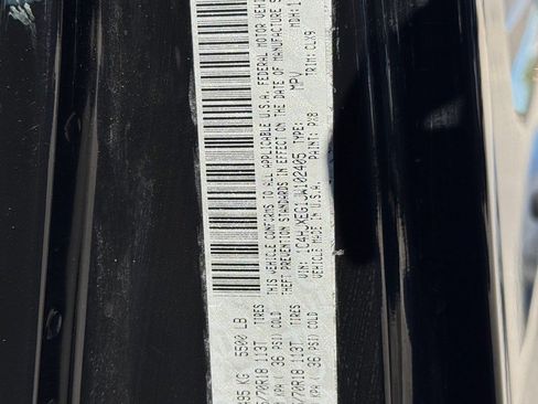Used 2018 Jeep Wrangler Unlimited Sahara AWD/4WD image 30