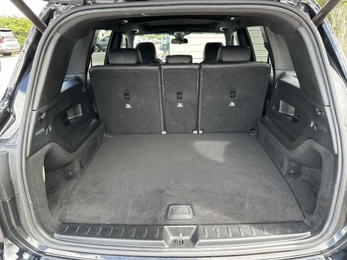 Used 2023 Mercedes-Benz GLB 250 4MATIC image 26