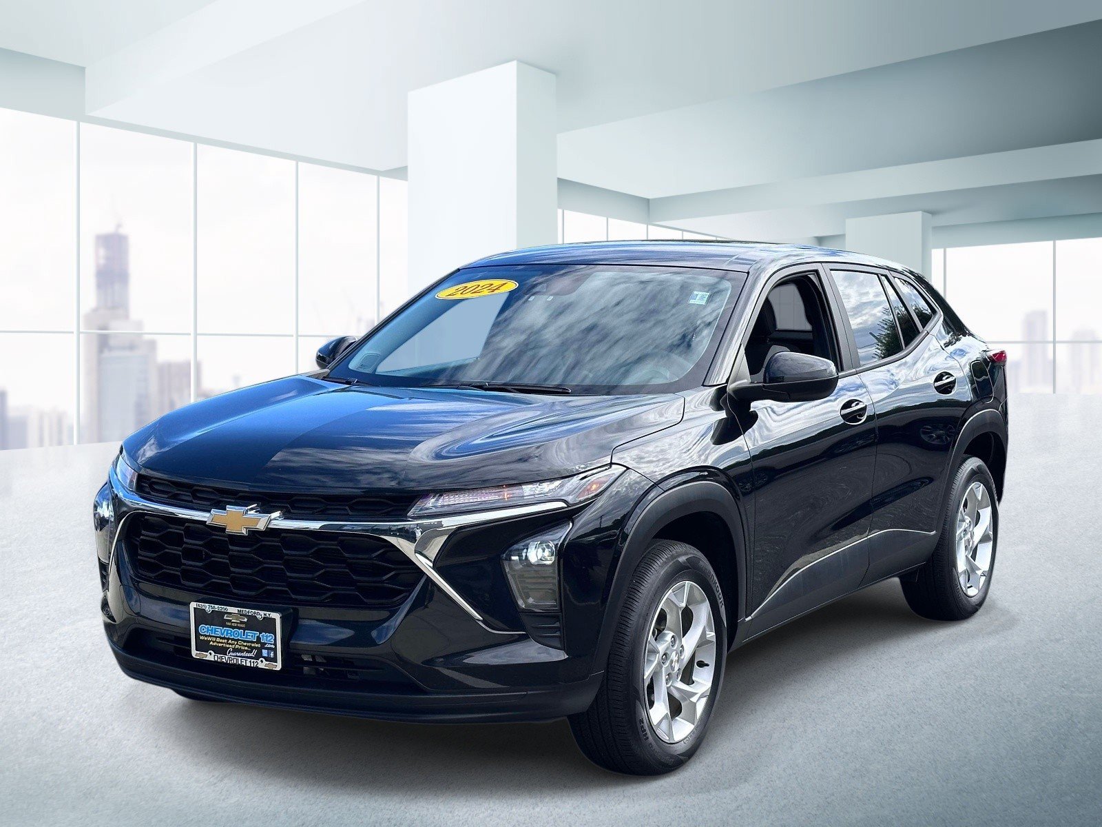 Used 2024 Chevrolet Trax LS w/ LS Convenience Package FWD image 1