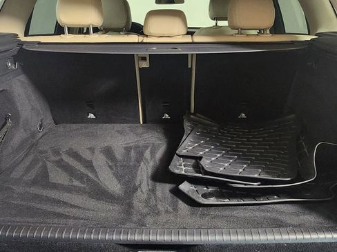 Used 2019 Mercedes-Benz GLC 350e GLC 350e 4MATIC Sport Utility image 16