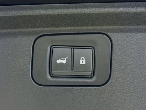 New 2025 Nissan Armada SL w/ Captain's Chari Seat Package image 30