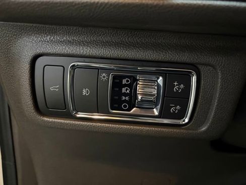 Used 2021 Lincoln Corsair Reserve w/ Elements Package image 38