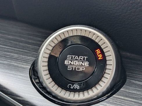 Used 2024 Jeep Wagoneer Series II w/ Flexible Seating Group image 28