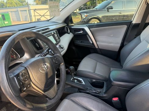 Used 2015 Toyota RAV4 XLE FWD image 13