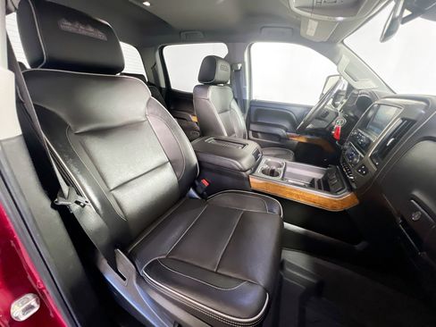 Used 2019 Chevrolet Silverado 3500 High Country w/ Duramax Plus Package image 28