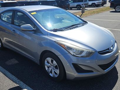 Used 2016 Hyundai Elantra SE