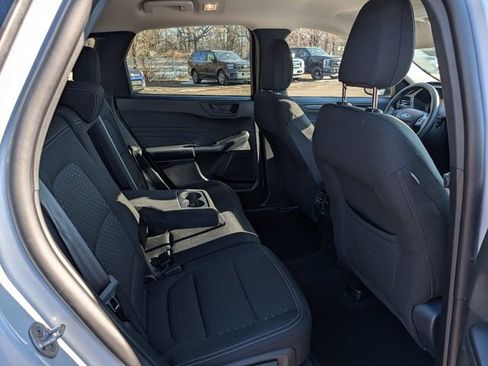 Used 2025 Ford Escape Active w/ Tech Pack #1 AWD/4WD image 9
