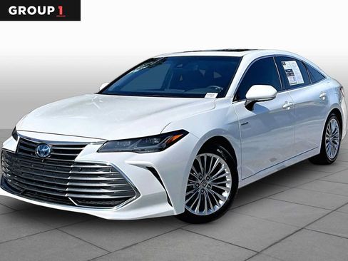 Used 2021 Toyota Avalon Limited w/ Advanced Safety Package FWD image 1