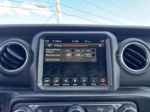 Certified 2021 Jeep Wrangler Unlimited Sahara w/ Cold Weather Group image 28