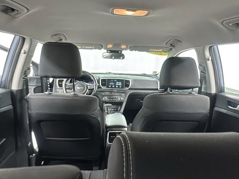 Used 2022 Kia Sportage LX image 17