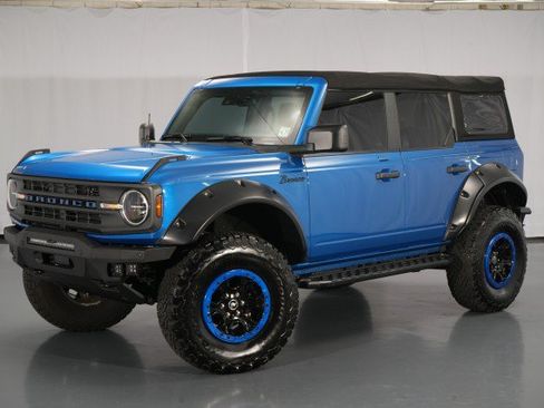 Used 2022 Ford Bronco 4-Door w/ Sasquatch Package AWD/4WD image 1
