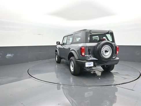 New 2025 Ford Bronco 4-Door image 5