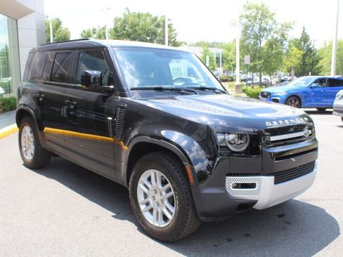 Used 2025 Land Rover Defender 110 S AWD/4WD image 9
