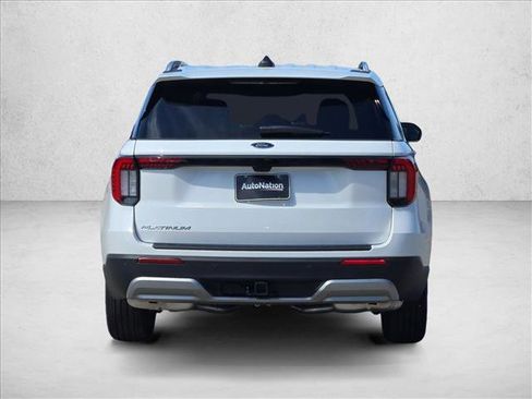 New 2026 Ford Explorer Platinum RWD image 8