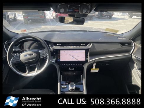 New 2026 Jeep Grand Cherokee Altitude AWD/4WD image 18