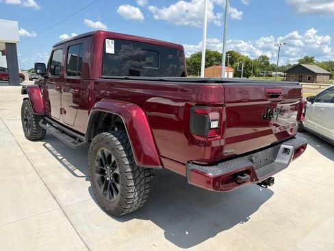 Used 2021 Jeep Gladiator Overland AWD/4WD image 3