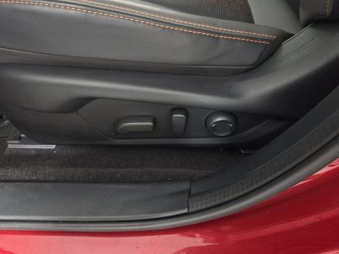 Certified 2025 Subaru Crosstrek 2.5i Limited w/ Crosstrek Mirror Package AWD/4WD image 17
