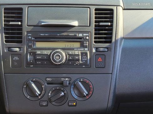 Used 2008 Nissan Versa 1.8 SL 4dr Hatchback CVT w/ ABS Pkg image 22