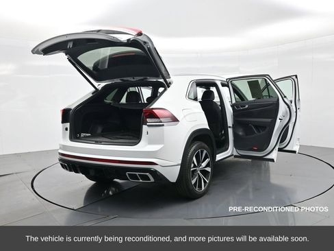 Used 2024 Volkswagen Atlas Cross Sport SEL Premium R-Line image 41