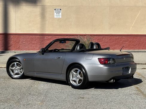 Used 2001 Honda S2000 Base 2dr Convertible image 5