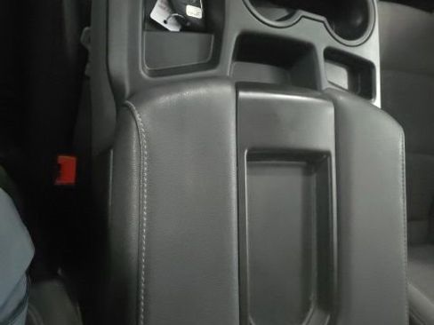 Used 2024 Chevrolet Silverado 1500 W/T w/ Z71 Off-Road Package image 18