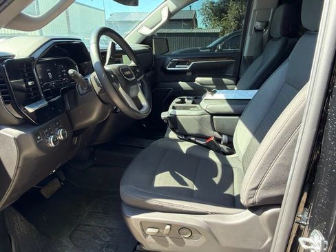 Used 2024 GMC Sierra 1500 Elevation w/ LPO, Elevation Black Package AWD/4WD image 16